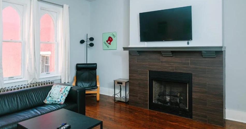 Top Hotels Close to Acrisure Stadium: Best Choices for Steelers Fans