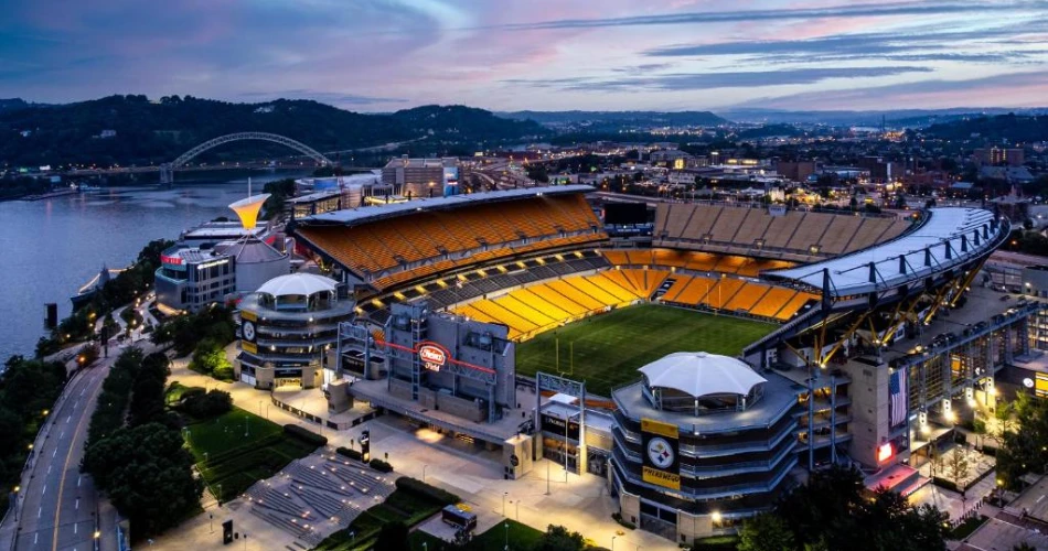 Game Day Ready: Hotels Just Minutes from Acrisure Stadium