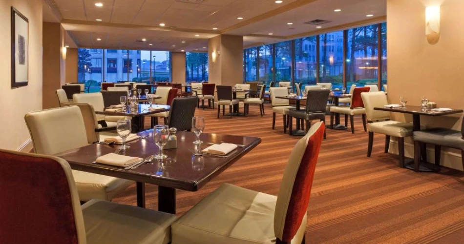 Hotels Within Walking Distance of Acrisure Stadium: Convenience and Comfort