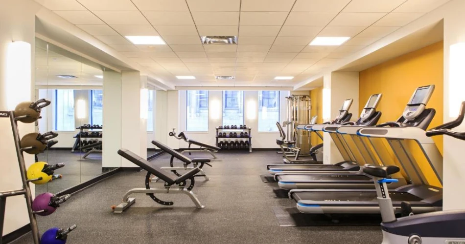 Pittsburgh Getaway: Discover the Best Hotels Closest to Acrisure Stadium