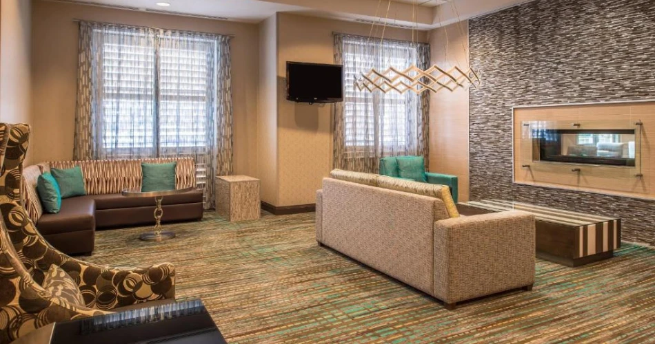 Pittsburgh Getaway: Discover the Best Hotels Closest to Acrisure Stadium