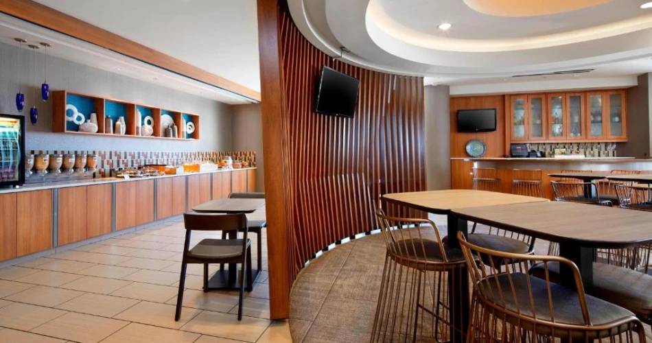 Pittsburgh Getaway: Discover the Best Hotels Closest to Acrisure Stadium