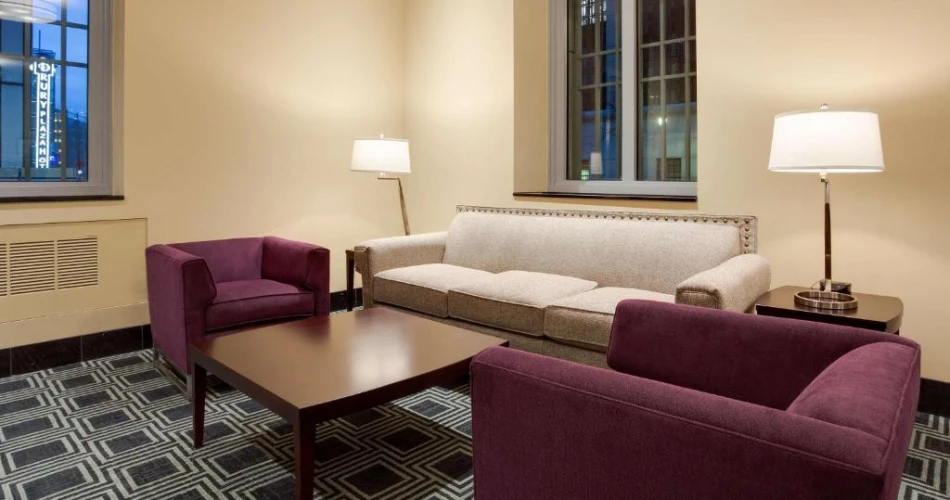Pittsburgh Getaway: Discover the Best Hotels Closest to Acrisure Stadium